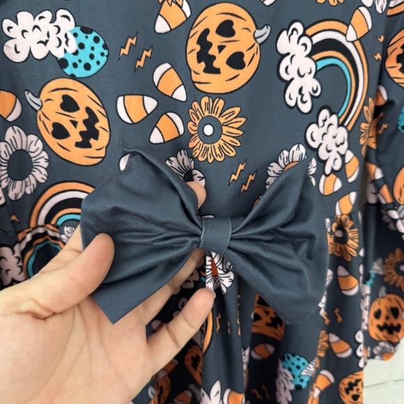 Girl’s Halloween Dress with Bow - Gray and Orange - Picture 5 of 8